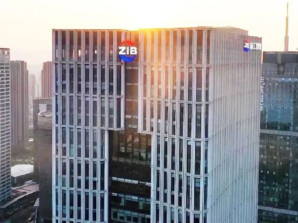 楼顶发光字拆旧换新完整流程! 楼顶发光字拆旧换新完整流程!