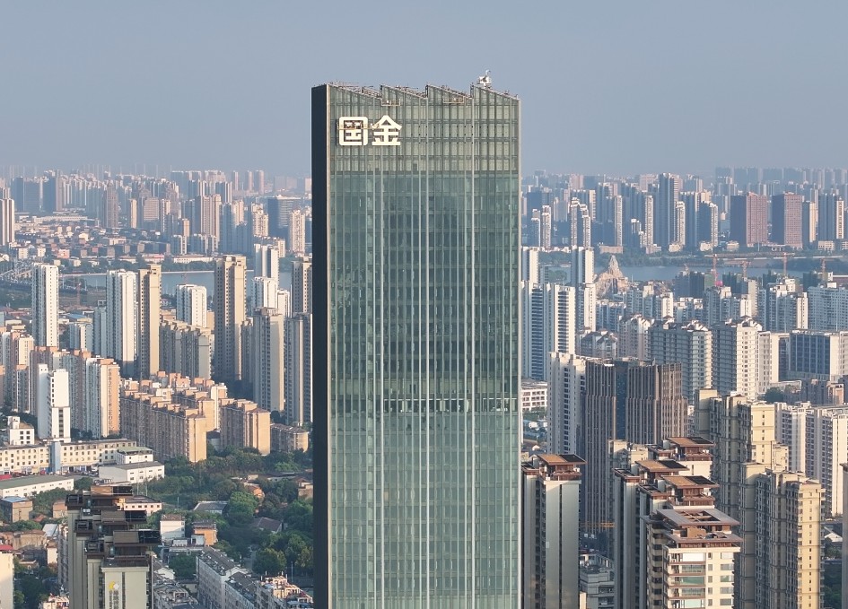 楼顶发光字厂家的服务范围 楼顶发光字厂家的服务范围