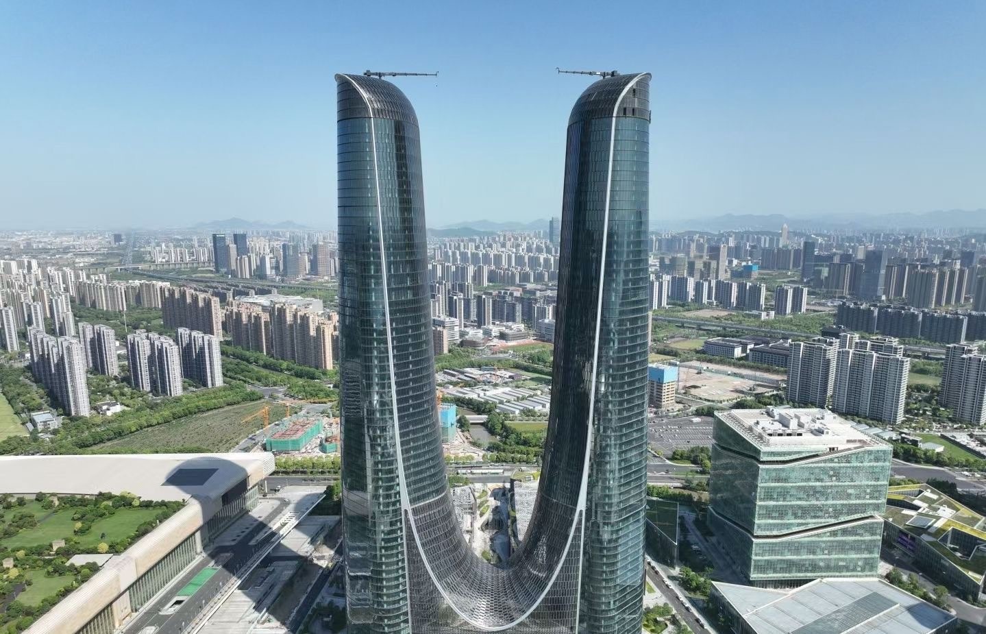 楼宇发光字制作安装复不复杂?需要多久? 楼宇发光字制作安装复不复杂?需要多久?