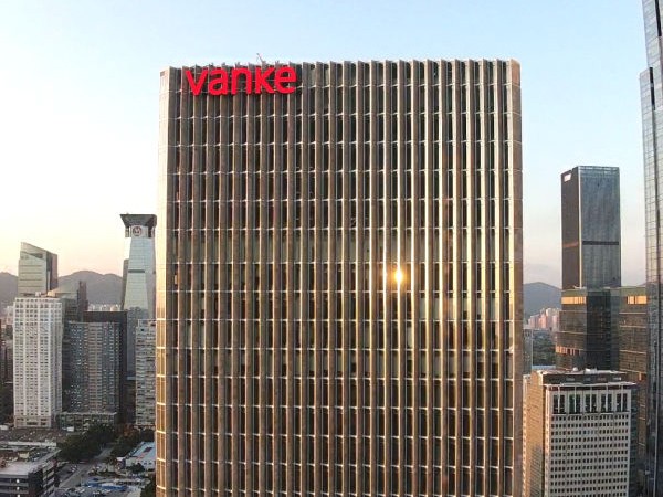 高空幕墙发光字制作安装费用怎么收？