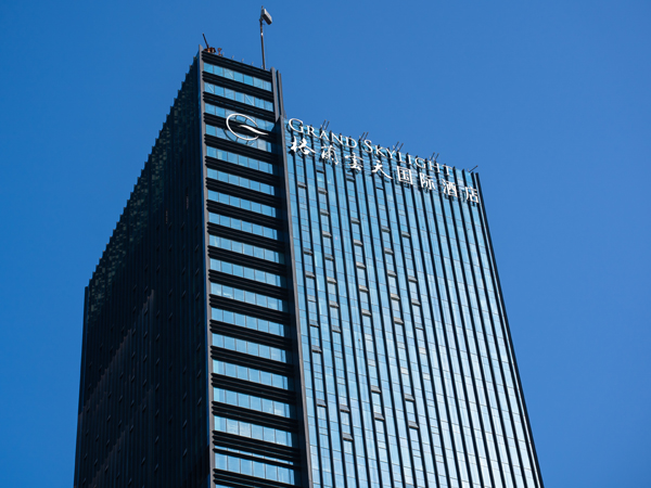 楼顶发光字的品牌广告价值如何评估？