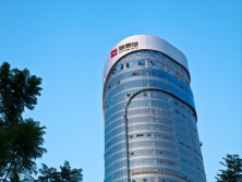 楼顶发光字亮度时间可以实现远程监控吗？